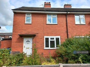 2 Bedroom Semi-detached House For Rent In Bury