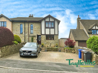 2 Bedroom Semi-detached House For Sale In Barnoldswick, Lancashire