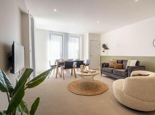2 Bedroom Serviced Apartment For Rent In Mitcham, Surrey