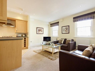 2 Bedroom Serviced Apartment For Rent In Reading, Berkshire