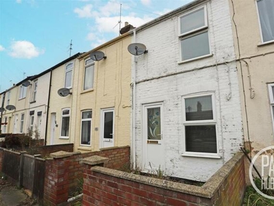 2 Bedroom Terraced House For Sale In Clapham Road North, Lowestoft
