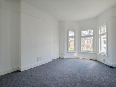 3 Bedroom Apartment For Sale In Streatham, London