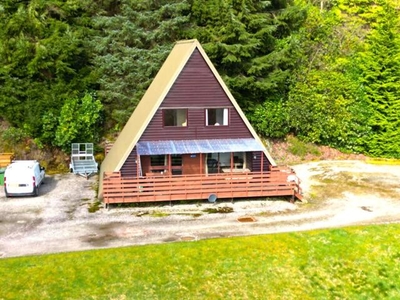 3 Bedroom Chalet For Sale In Lochgoilhead, Argyll And Bute