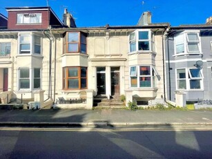 3 Bedroom Detached House For Rent In Brighton