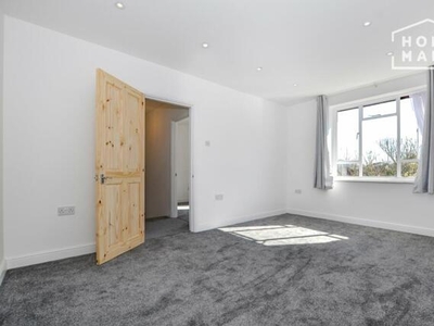 3 Bedroom Detached House For Rent In Feltham