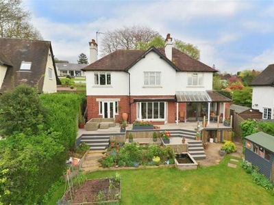 3 Bedroom Detached House For Sale In Aylestone Hill