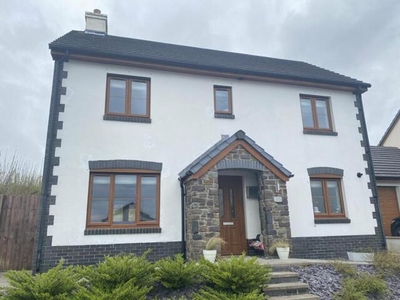 3 Bedroom Detached House For Sale In Kilgetty, Pembrokeshire