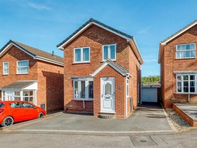 3 Bedroom Detached House For Sale In Oakenshaw