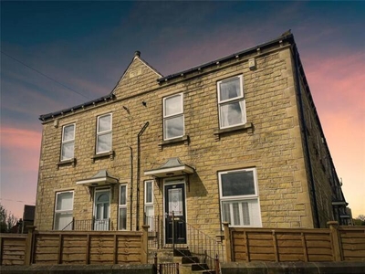 3 Bedroom End Of Terrace House For Rent In Salendine Nook, Huddersfield