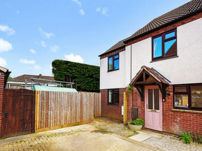 3 Bedroom End Of Terrace House For Sale In Cheltenham, Gloucestershire