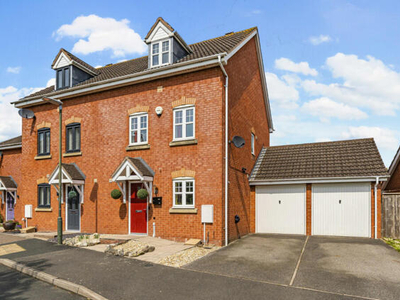 3 Bedroom End Of Terrace House For Sale In Tewkesbury, Gloucestershire