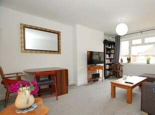 3 Bedroom Flat For Rent In Bromley