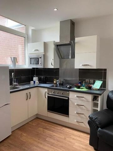 3 Bedroom Flat For Rent In Leicester, Leicestershire