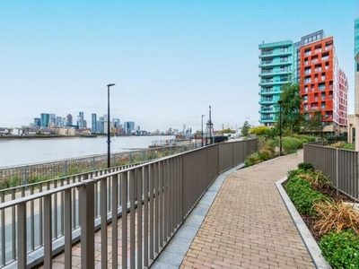 3 Bedroom Flat For Sale In Cable Walk, Greenwich
