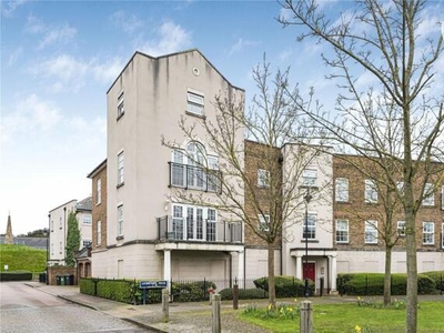 3 Bedroom Penthouse For Sale In Greenhithe, Kent