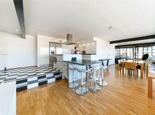 3 Bedroom Penthouse For Sale In New Wharf Road