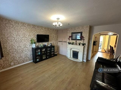 3 Bedroom Semi-detached House For Rent In Ashford