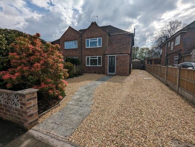 3 Bedroom Semi-detached House For Rent In Copthorne, Shrewsbury