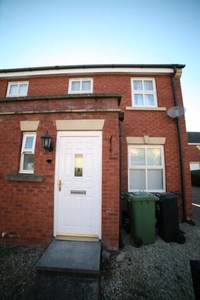 3 Bedroom Semi-detached House For Rent In Stapleton, Bristol