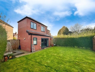 3 Bedroom Semi-detached House For Rent In Stockport, Greater Manchester