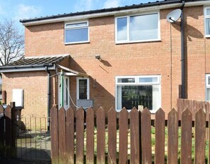 3 Bedroom Semi-detached House For Rent In Tanfield Lea