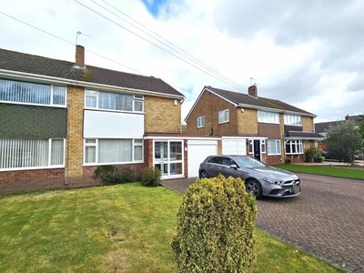 3 Bedroom Semi-detached House For Rent In Walsall, West Midlands