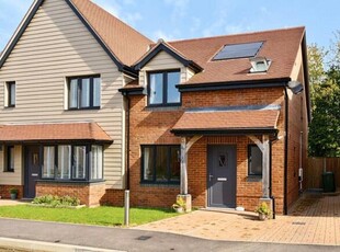 3 Bedroom Semi-detached House For Sale In Bishopstoke, Hampshire