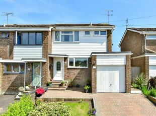 3 Bedroom Semi-detached House For Sale In Dunkirk, Faversham