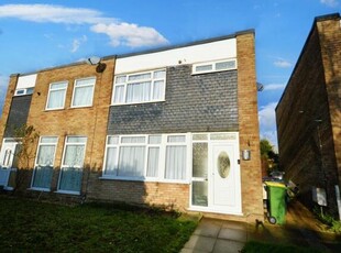 3 Bedroom Semi-detached House For Sale In Great Wakering