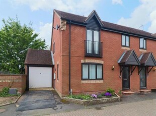 3 Bedroom Semi-detached House For Sale In Hadleigh