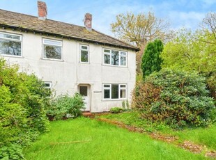 3 Bedroom Semi-detached House For Sale In Macclesfield, Cheshire