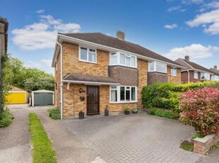 3 Bedroom Semi-detached House For Sale In Maidenhead