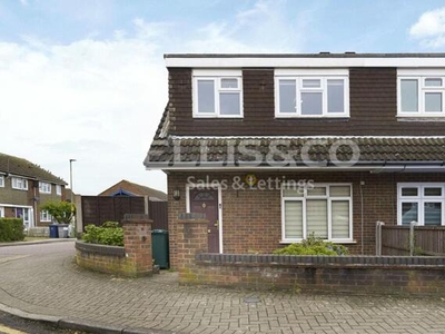 3 Bedroom Semi-detached House For Sale In Mill Hill, London