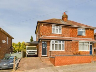 3 Bedroom Semi-detached House For Sale In Redhill