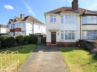3 Bedroom Semi-detached House For Sale In Sholing