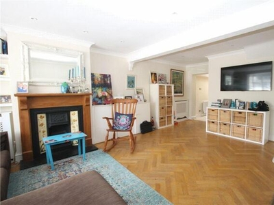 3 Bedroom Terraced House For Rent In Twickenham