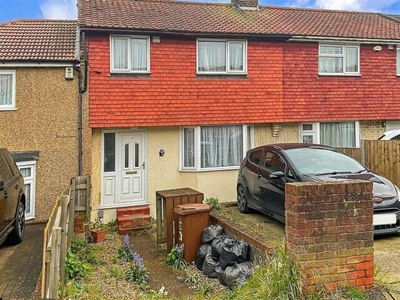 3 Bedroom Terraced House For Sale In Rochester, Kent