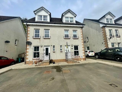 3 Bedroom Town House For Sale In Caldercruix