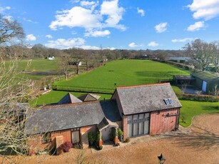 4 Bedroom Barn Conversion For Sale In Hordle, Lymington