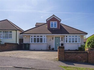 4 Bedroom Bungalow For Sale In Watford, Hertfordshire