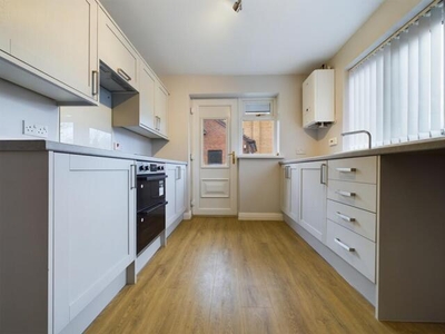 4 Bedroom Detached House For Rent In Beverley Parklands
