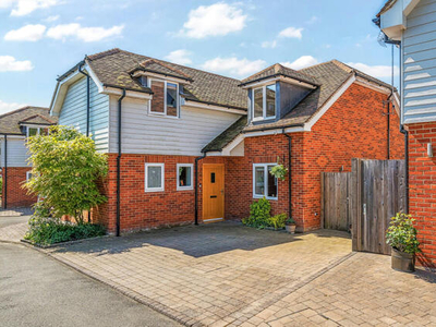 4 Bedroom Detached House For Sale In Alresford, Hampshire