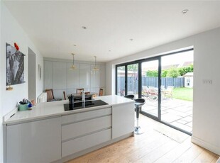 4 Bedroom Detached House For Sale In Bricket Wood, St. Albans
