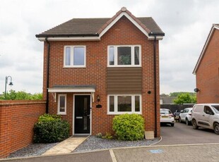 4 Bedroom Detached House For Sale In Hampton Centre