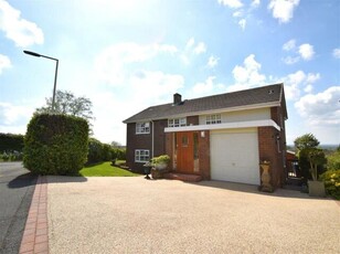 4 Bedroom Detached House For Sale In High Lane, Stockport