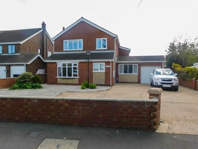 4 Bedroom Detached House For Sale In North Cotes, Grimsby