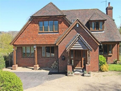 4 Bedroom Detached House For Sale In Tonbridge, Kent