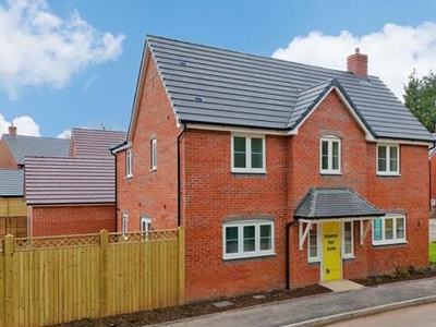 4 Bedroom Detached House For Sale In Watery Lane, Keresley End