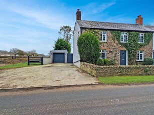 4 Bedroom End Of Terrace House For Sale In Holsworthy, Cornwall