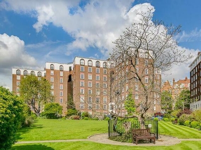 4 Bedroom Flat For Sale In Fitzjames Avenue, London